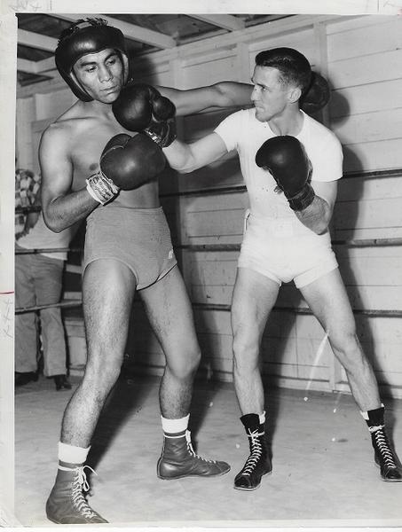 1940'S - 1960'S BOXING PHOTO COLLECTION PUBLICITY AND PRESS PHOTOS